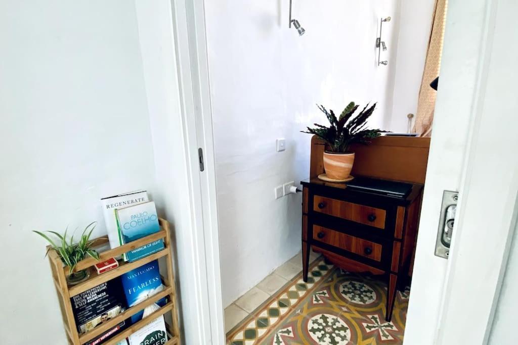Free Breakfast, Pool, Spacious Aircon Hideaway Apartment Mosta Exterior photo